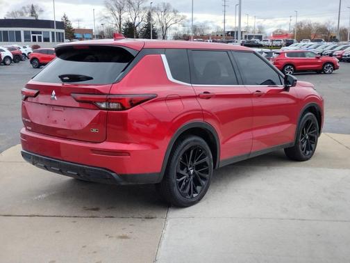 2024 Mitsubishi Outlander SE Black Edition S-AWC