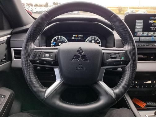 2024 Mitsubishi Outlander SE Black Edition S-AWC