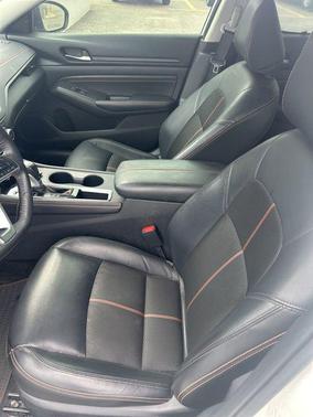 2022 Nissan Altima SR VC-Turbo FWD