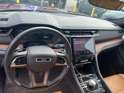 2024 Jeep Grand Cherokee Summit