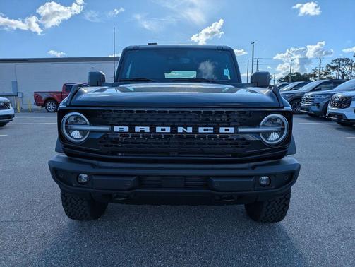 Shadow Black 2026 Ford Bronco Outer Banks