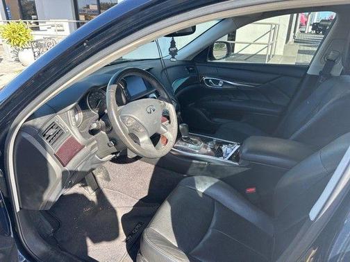 2019 INFINITI Q70 3.7X LUXE