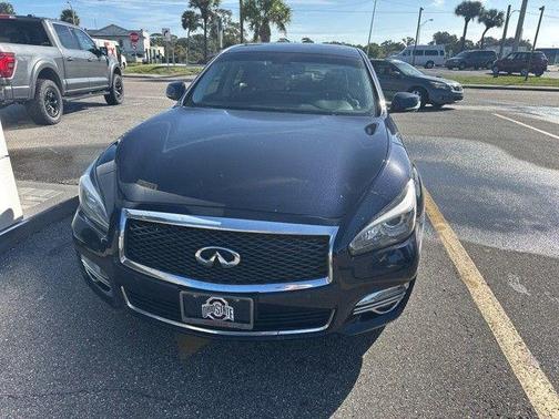 2019 INFINITI Q70 3.7X LUXE