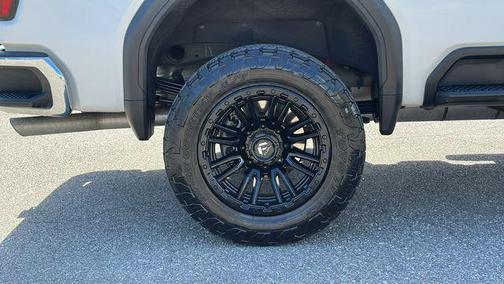 2024 GMC Sierra 2500 SLT