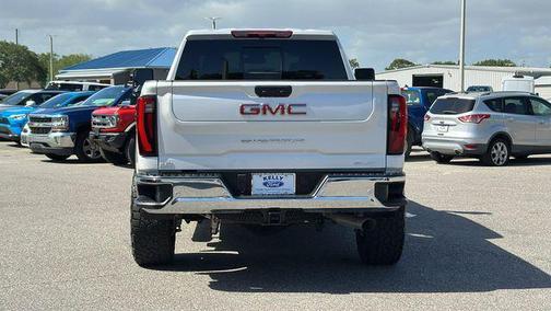 2024 GMC Sierra 2500 SLT