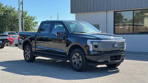 2025 Ford F-150 Lightning LARIAT