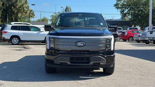 2025 Ford F-150 Lightning LARIAT