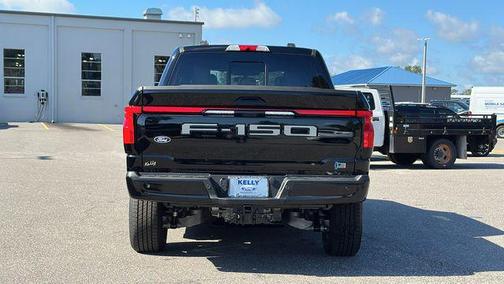 2025 Ford F-150 Lightning LARIAT