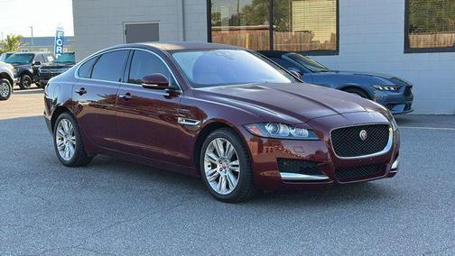 2017 Jaguar XF 35t Premium