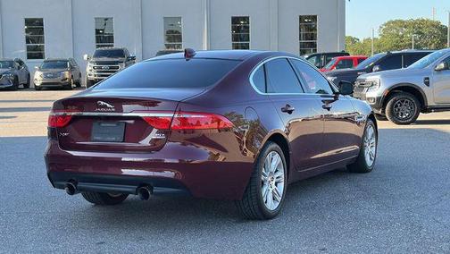 2017 Jaguar XF 35t Premium