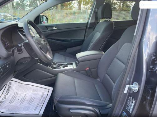 2018 Hyundai TUCSON SE