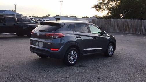 2018 Hyundai TUCSON SE