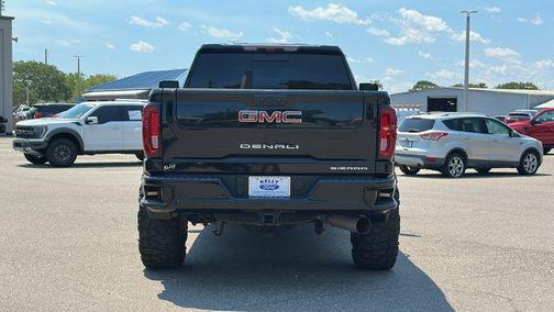 2022 GMC Sierra 2500 Denali