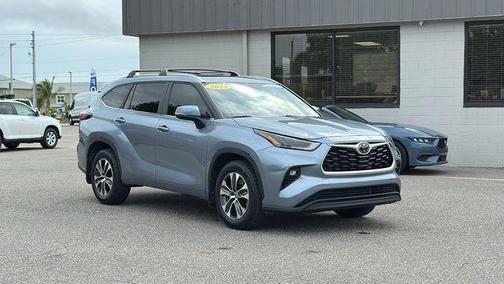 2024 Toyota Highlander XLE