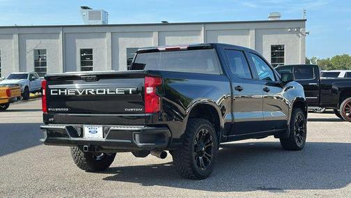 2022 Chevrolet Silverado 1500 Custom