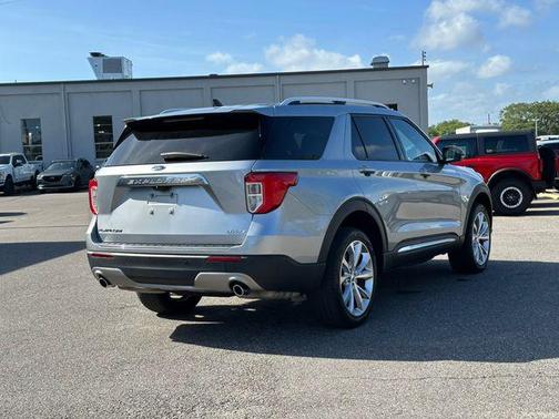 2023 Ford Explorer Platinum