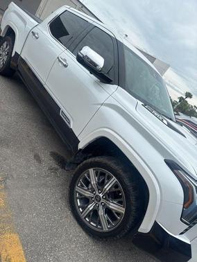 2023 Toyota Tundra Hybrid Capstone