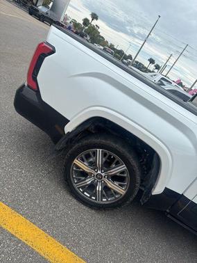 2023 Toyota Tundra Hybrid Capstone