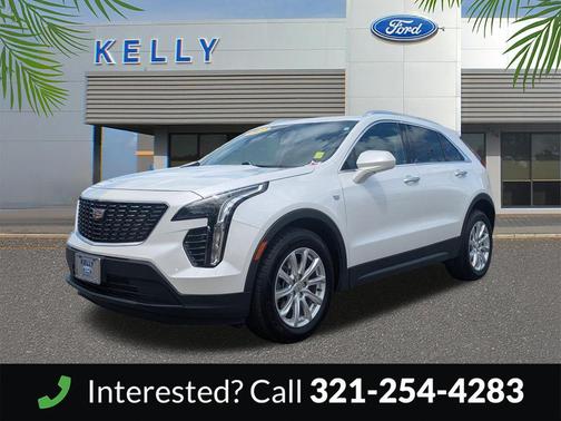 Crystal White Tricoat 2022 Cadillac XT4 Luxury