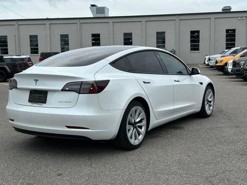 2022 Tesla Model 3 Long Range