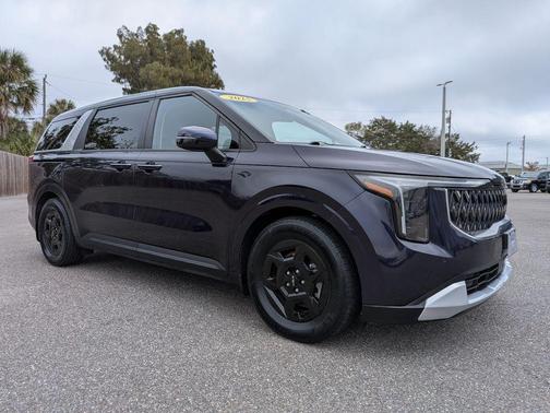 2025 Kia Carnival LXS