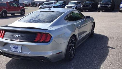 2022 Ford Mustang EcoBoost