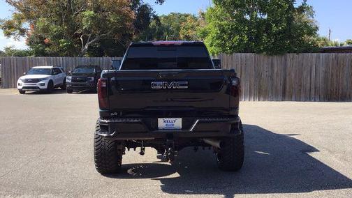 2024 GMC Sierra 2500 Denali Ultimate