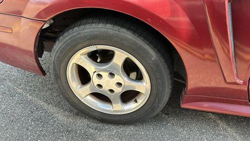2004 Ford Mustang Base