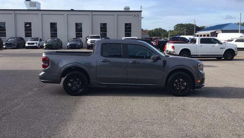 2025 Ford Maverick Lobo Standard