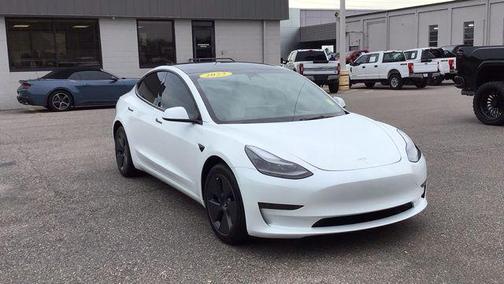 2023 Tesla Model 3 Standard Range