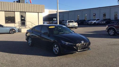 2021 Hyundai ELANTRA SE