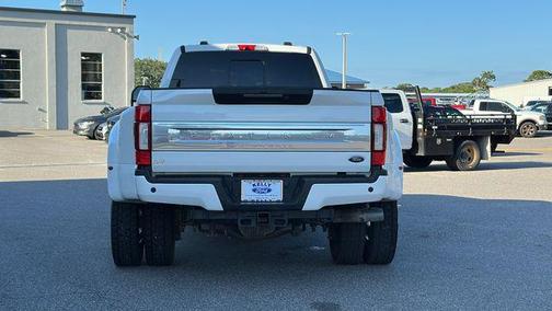 2022 Ford F-450 Platinum