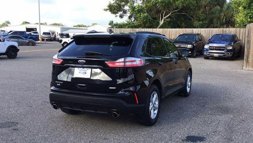 2020 Ford Edge SE