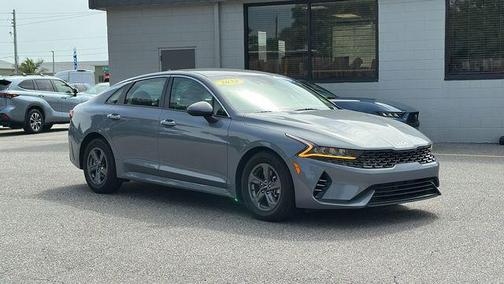 2022 Kia K5 LX