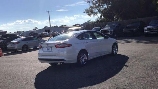 2015 Ford Fusion SE