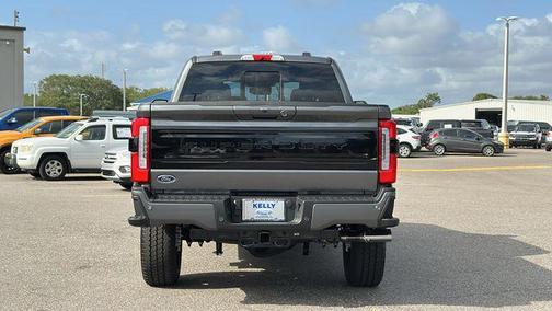 2025 Ford F-350 Platinum