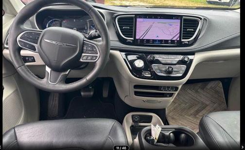 2022 Chrysler Pacifica Hybrid Touring L