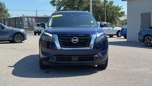 2025 Nissan Pathfinder SV FWD