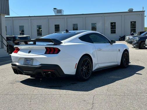 2024 Ford Mustang Dark Horse Fastback