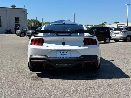 2024 Ford Mustang Dark Horse Fastback