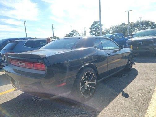 2014 Dodge Challenger SXT