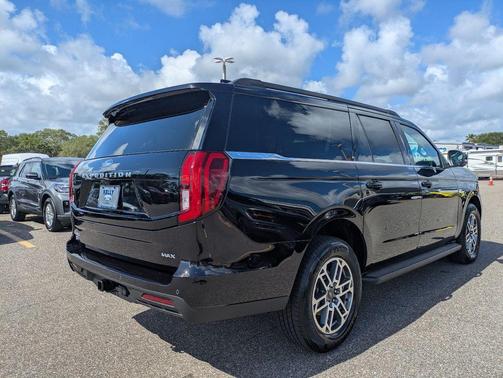 Agate Black Metallic 2026 Ford Expedition Max Active 4x2