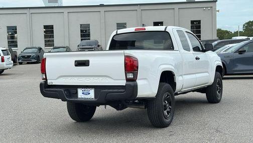 2022 Toyota Tacoma SR