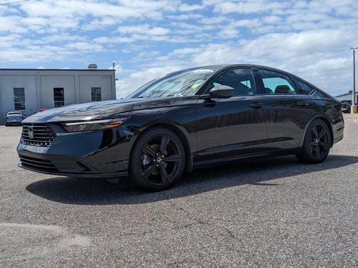 Crystal Black Pearl 2025 Honda Accord Hybrid Sport-L