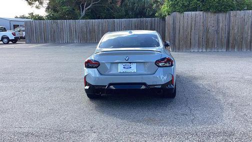 2024 BMW 230 230i