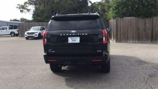 2025 Ford Expedition Max Active 4x2