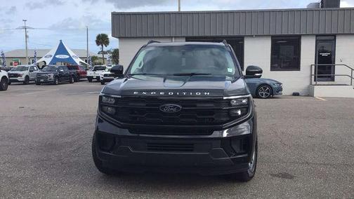 2025 Ford Expedition Max Active 4x2