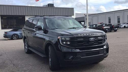 2025 Ford Expedition Max Active 4x2