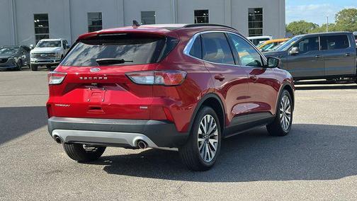 2022 Ford Escape Titanium