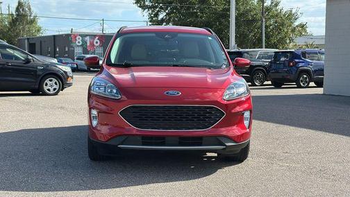 2022 Ford Escape Titanium